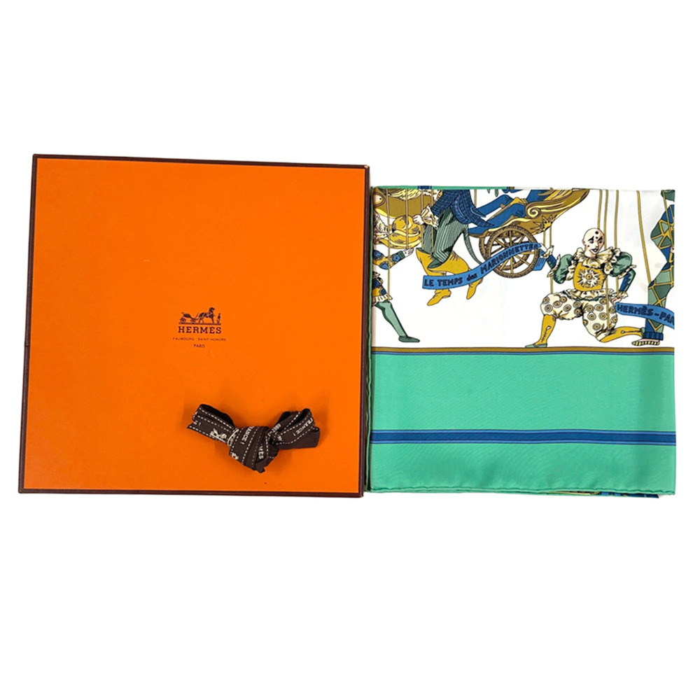 HERMES Green Silk Scarf - Picture 7 of 7
